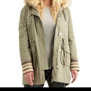 Boundless North Anorak Jacket